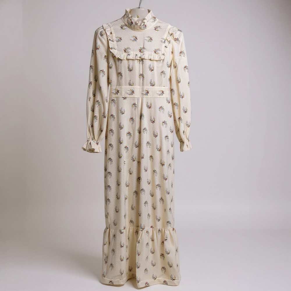 1950s Flower Bouquet Prairie Dress